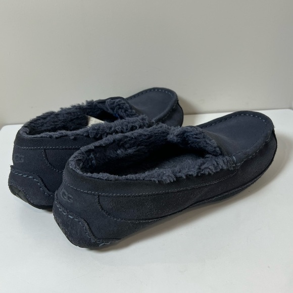 UGG Women’s Size 6 US Sherpa Fur Lined Slippers Rubber Sole Excellent Shape - Picture 7 of 10